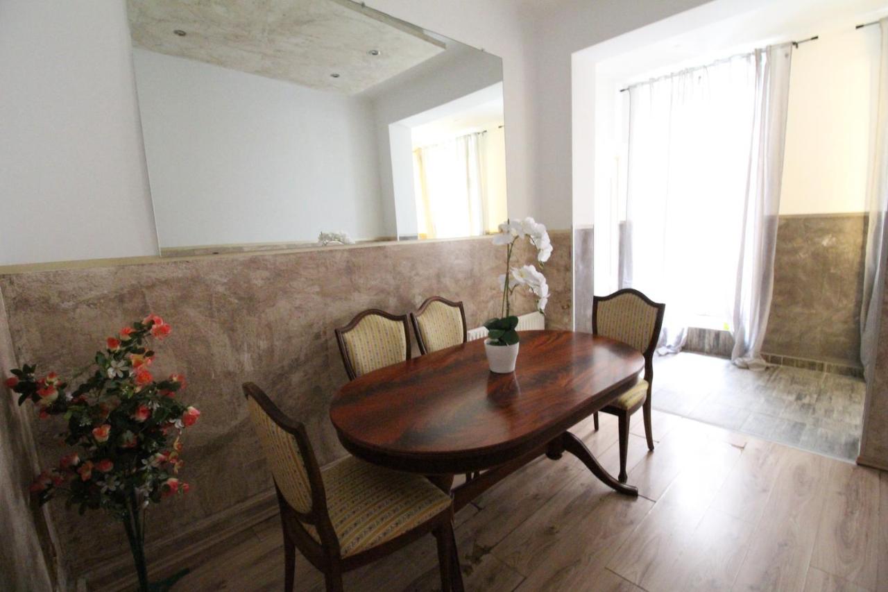 Private Triple Bedroom Rf1 Appartement
